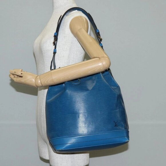 LOUIS VUITTON Epi Noe Shoulder Bag Toledo Blue M44005 LV Auth 129725 - Picture 14 of 16